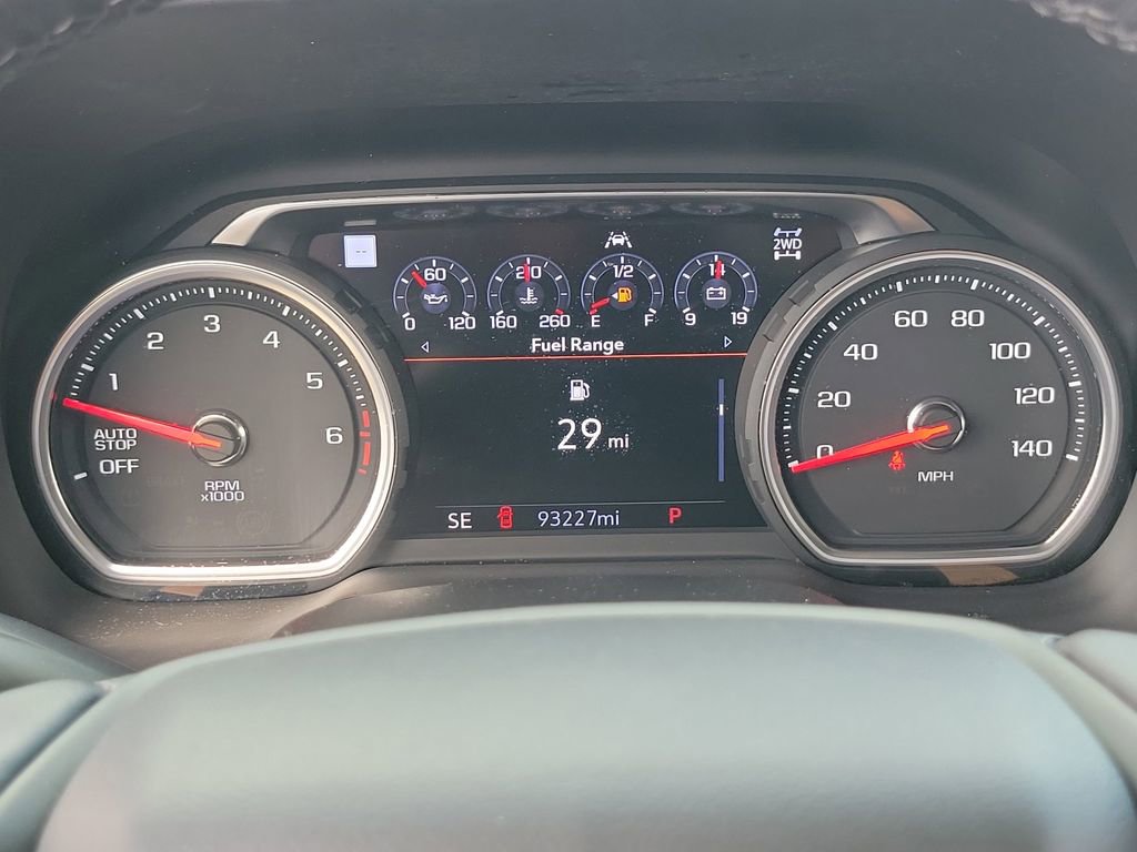 Used 2021 Chevrolet Tahoe Z71 w/ Z71 Off-Road Package AWD/4WD image 26