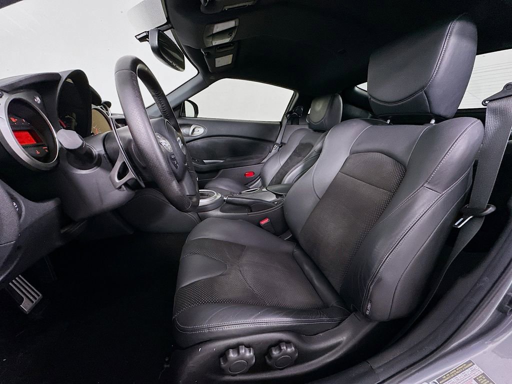 Used 2019 Nissan 370Z Touring Sport image 22