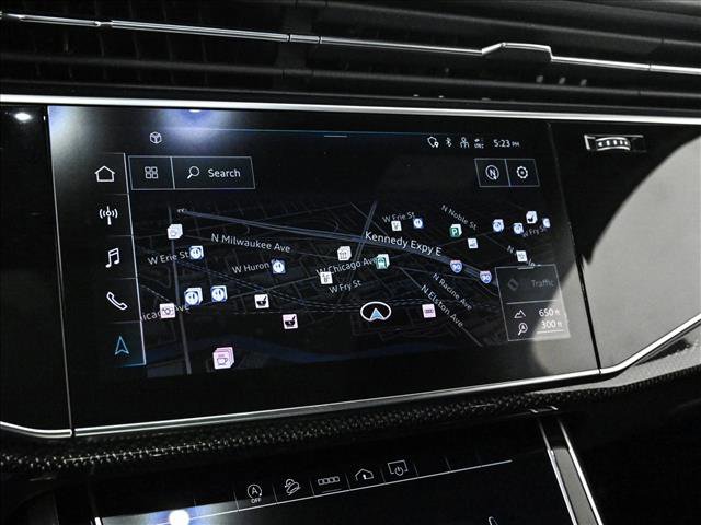 Used 2022 Audi SQ7 Premium Plus w/ SQ7 Executive Package AWD/4WD image 13