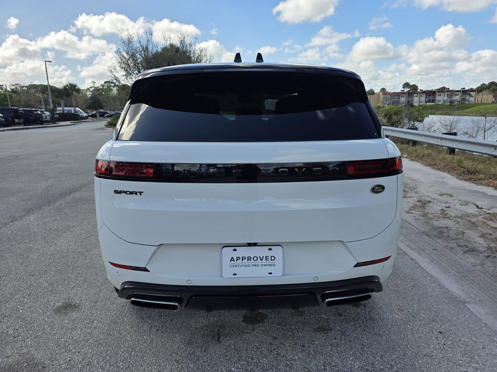 Certified 2023 Land Rover Range Rover Sport SE Dynamic image 6