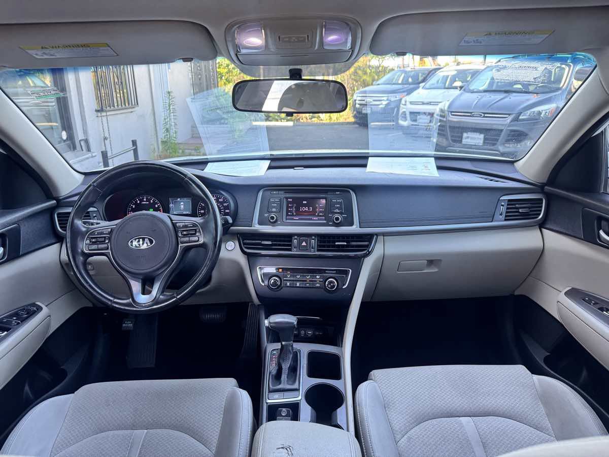Used 2016 Kia Optima LX FWD image 31