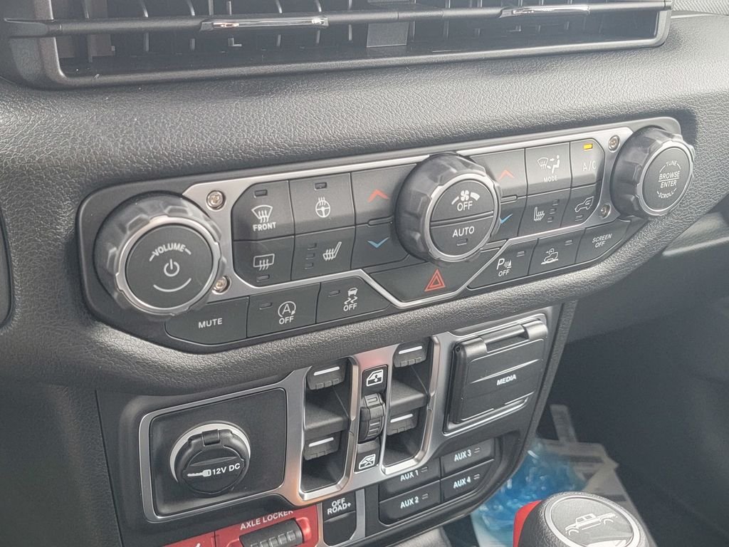 New 2026 Jeep Gladiator Sport AWD/4WD image 16