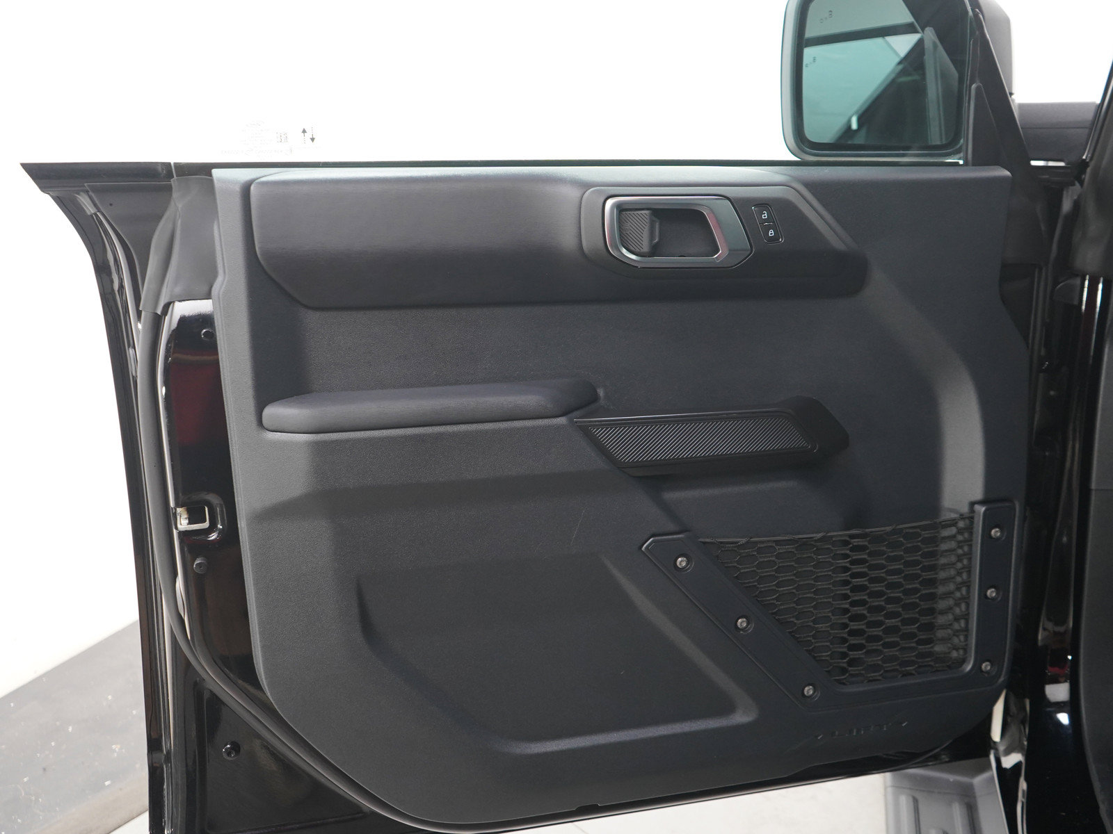 Used 2025 Ford Bronco Outer Banks AWD/4WD image 20