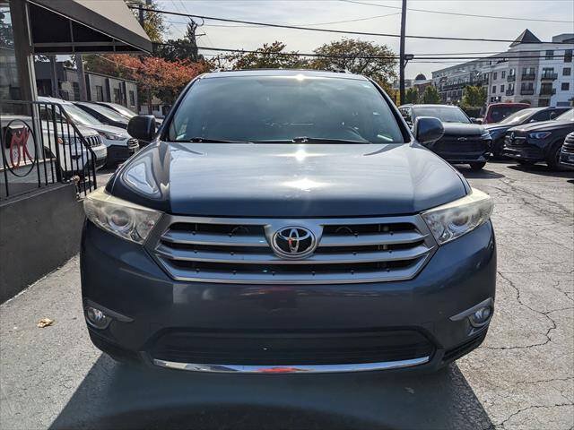 Used 2012 Toyota Highlander SE w/ Tow Pkg AWD/4WD image 7