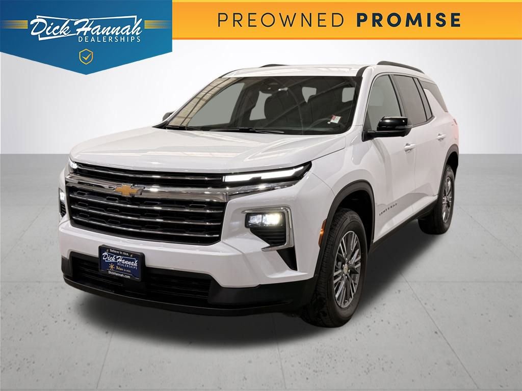 Used 2024 Chevrolet Traverse LT