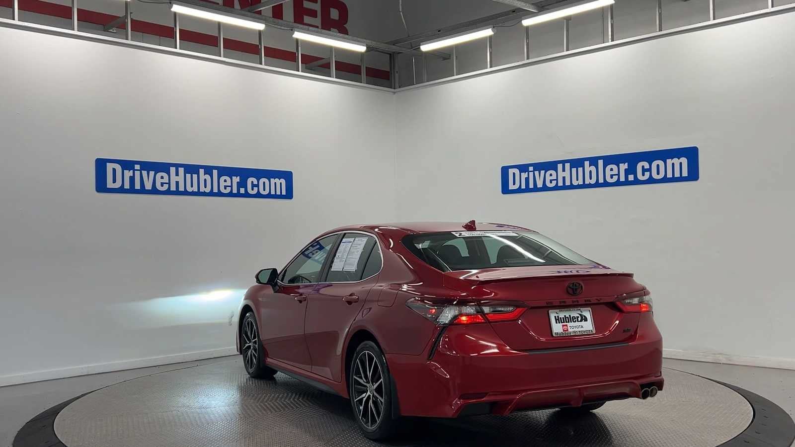 Used 2023 Toyota Camry SE w/ Blackout Package (TMS) FWD image 8