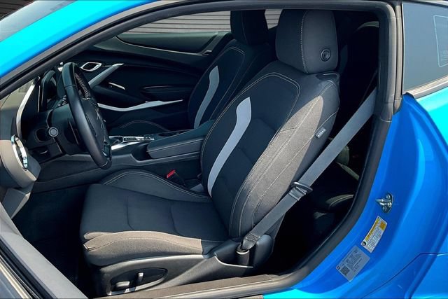 Used 2022 Chevrolet Camaro LT w/ Technology Package RWD image 19