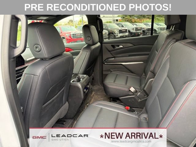 Used 2025 Chevrolet Traverse Z71 w/ LPO, Floor Liner Package AWD/4WD image 20