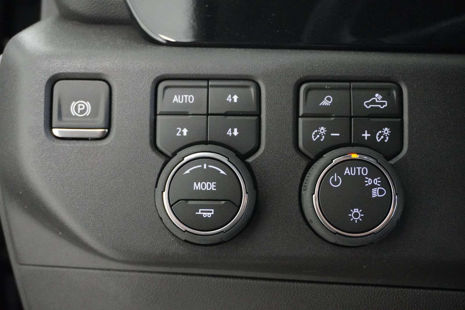 New 2026 Chevrolet Silverado 1500 LT w/ Texas Edition Plus AWD/4WD image 16