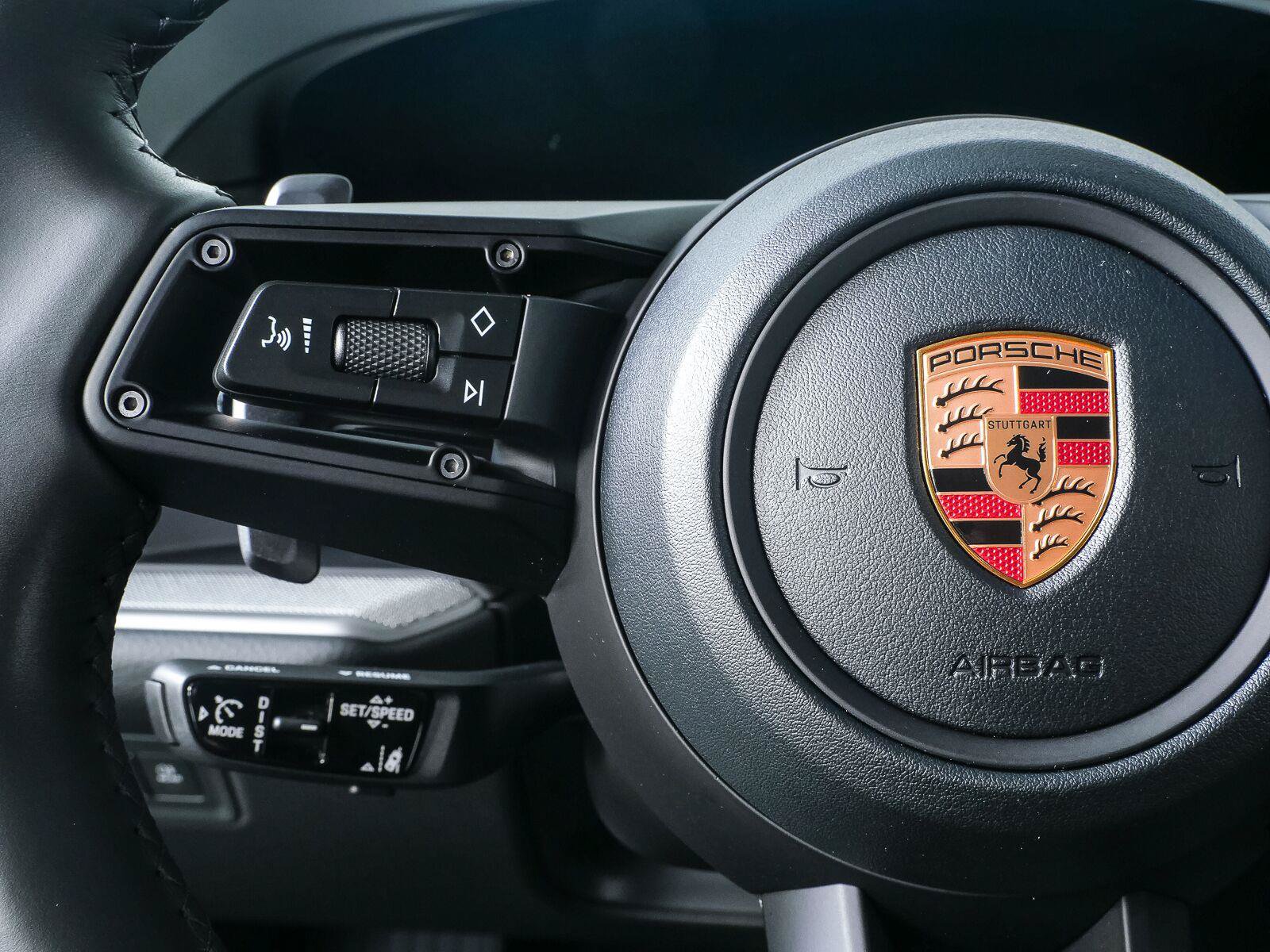 Certified 2026 Porsche Cayenne S AWD/4WD image 11