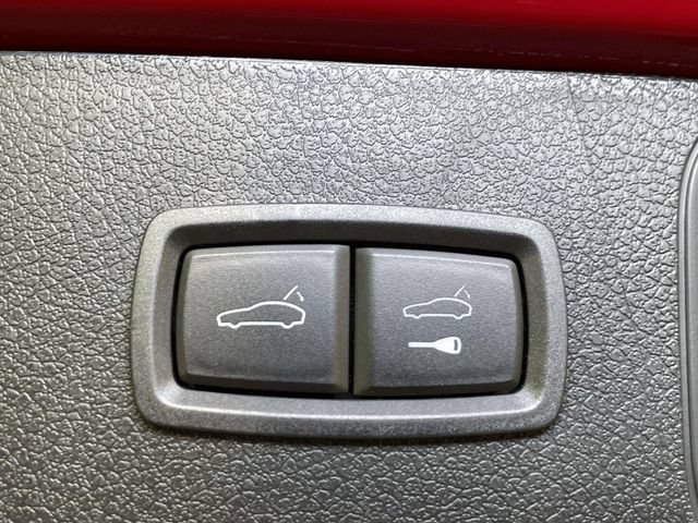 Certified 2026 Porsche Macan AWD/4WD image 22