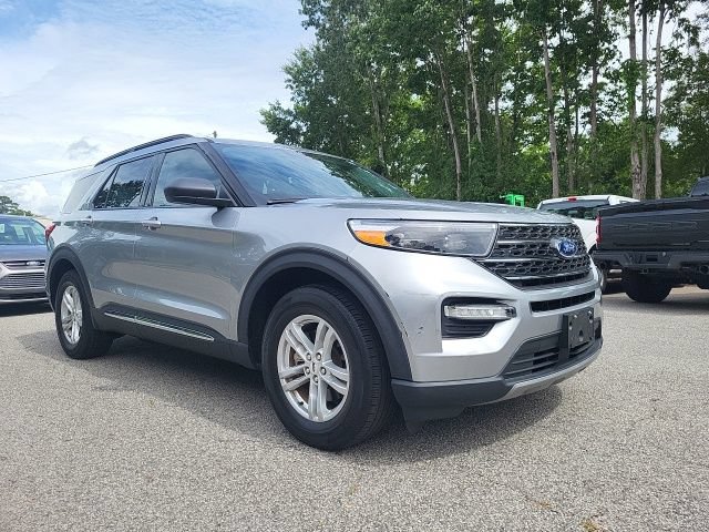 Used 2022 Ford Explorer XLT w/ Equipment Group 202A RWD image 1