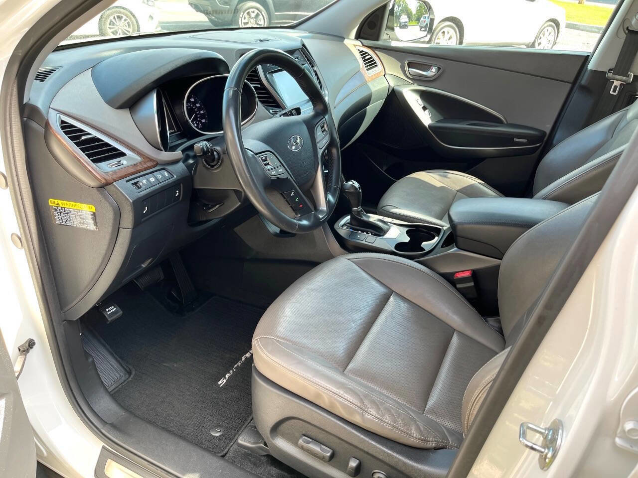 Used 2018 Hyundai Santa Fe SE w/ SE Premium Package 02 image 6