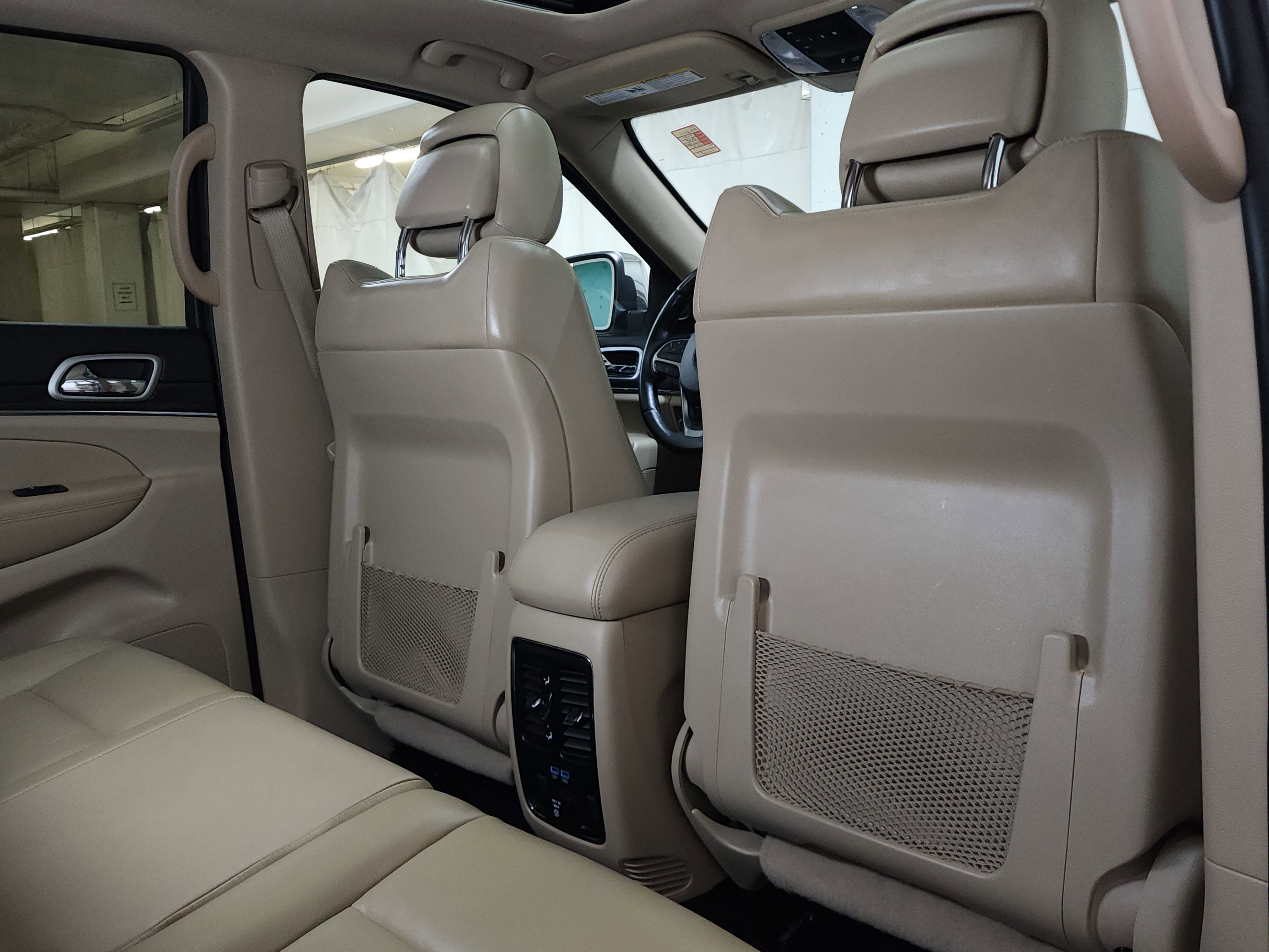 Used 2021 Jeep Grand Cherokee Limited w/ Trailer Tow Group IV image 19