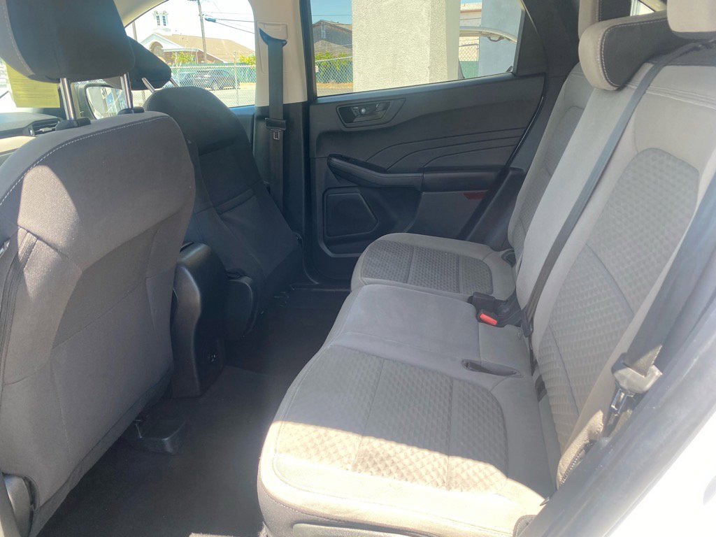 Used 2022 Ford Escape SE image 13