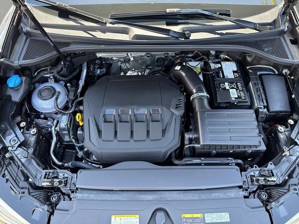 Certified 2025 Audi Q3 2.0T Premium Plus w/ Premium Plus Package image 9