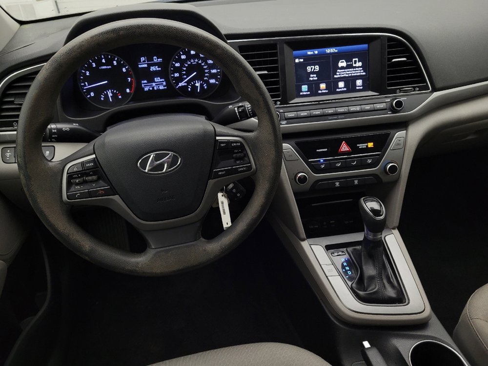 Used 2017 Hyundai Elantra SE image 22