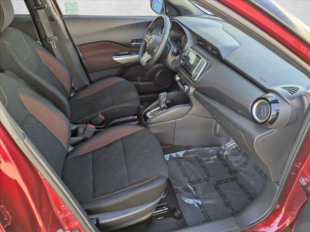 Used 2018 Nissan Kicks SR image 20