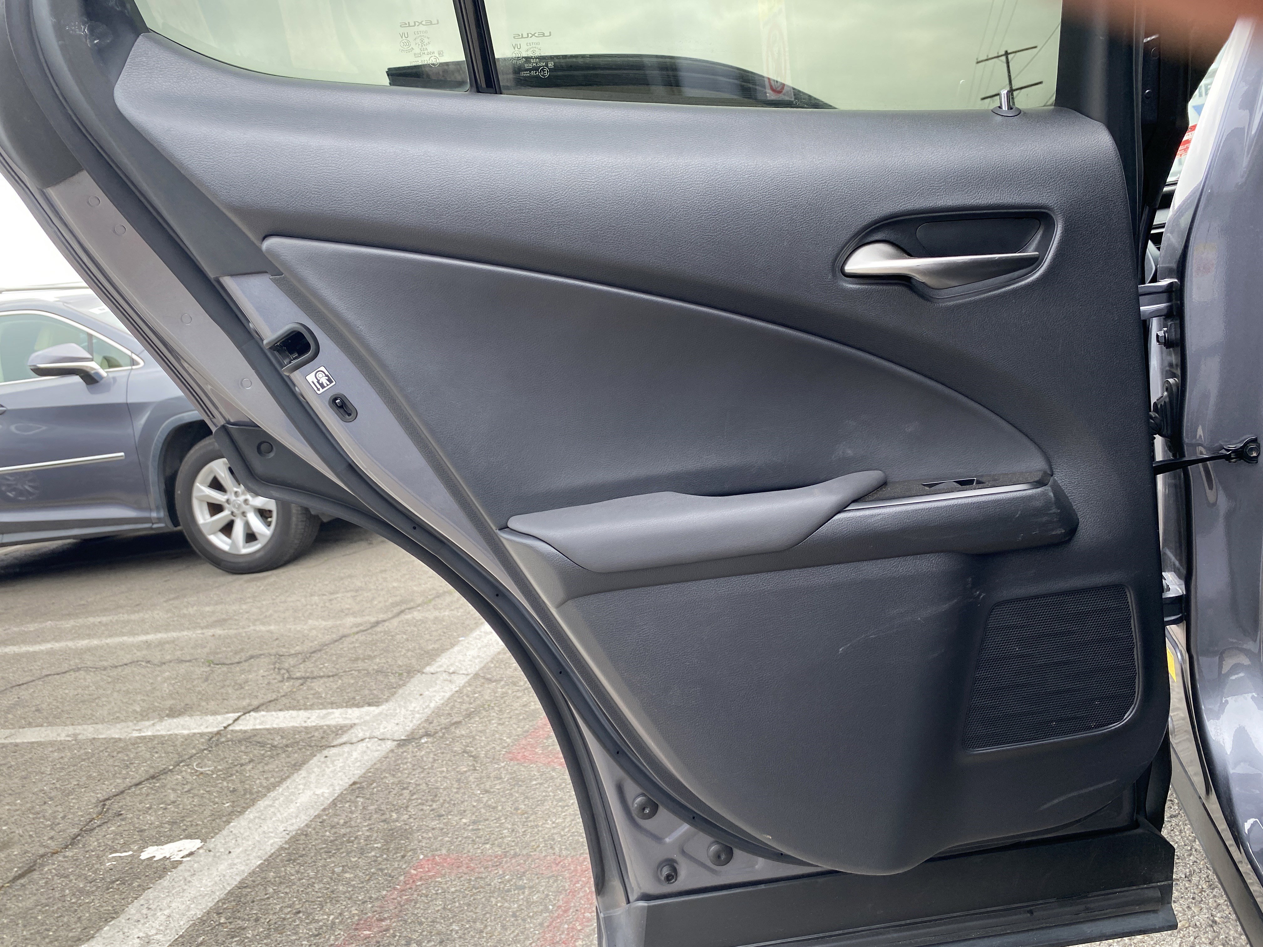 Used 2019 Lexus UX 200 w/ Premium Package FWD image 18