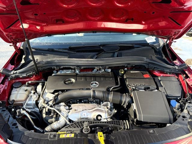Used 2022 Mercedes-Benz GLA 250 4MATIC image 9