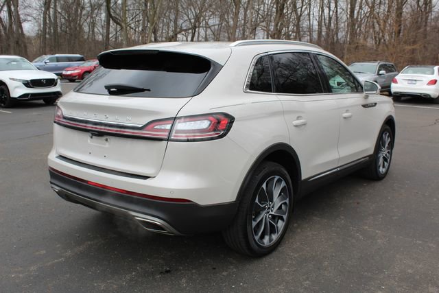 Certified 2023 Lincoln Nautilus Reserve AWD/4WD image 3
