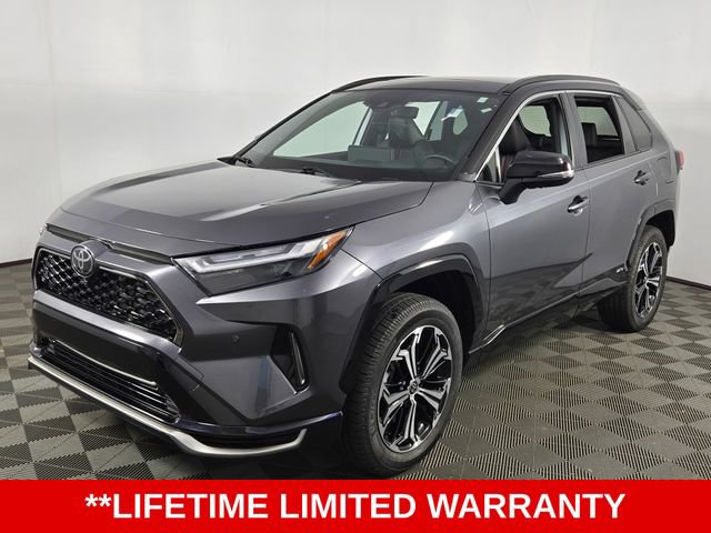 Used 2025 Toyota RAV4 XSE w/ Premium Package AWD/4WD image 3