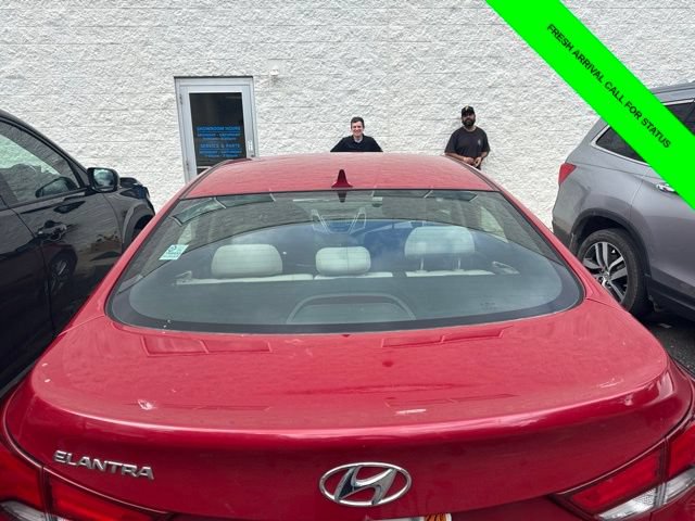 Used 2014 Hyundai Elantra SE w/ Option Group 02 FWD image 9