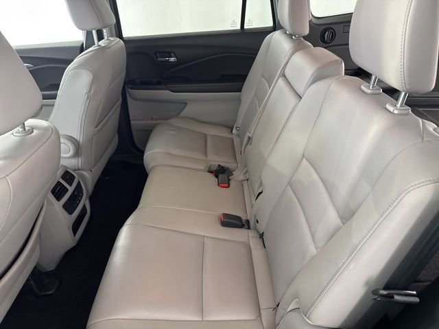 Used 2016 Honda Pilot EX-L image 32