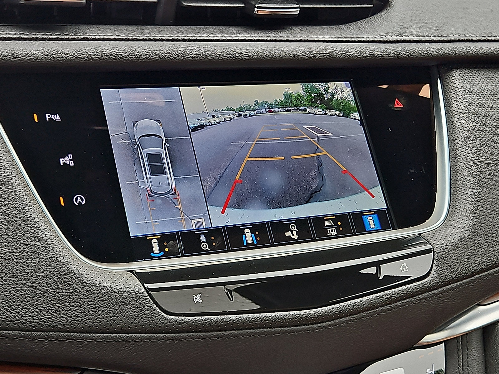 Certified 2026 Cadillac XT5 Premium Luxury w/ Driver Assist Package AWD/4WD image 19