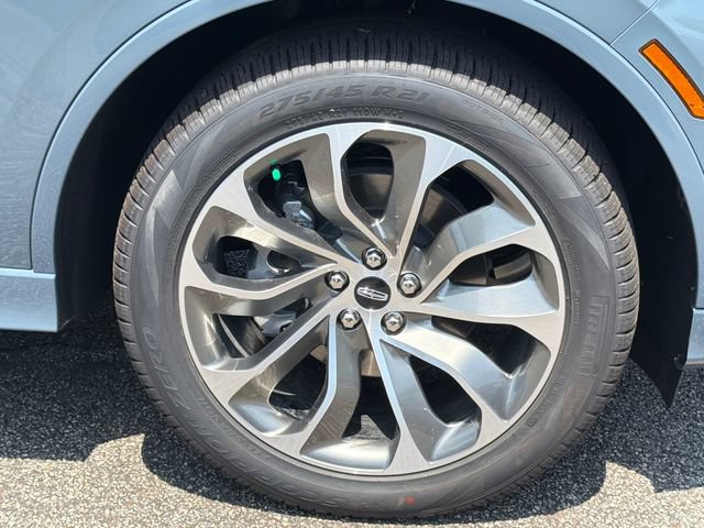New 2026 Lincoln Aviator AWD w/ Jet Appearance Package image 13
