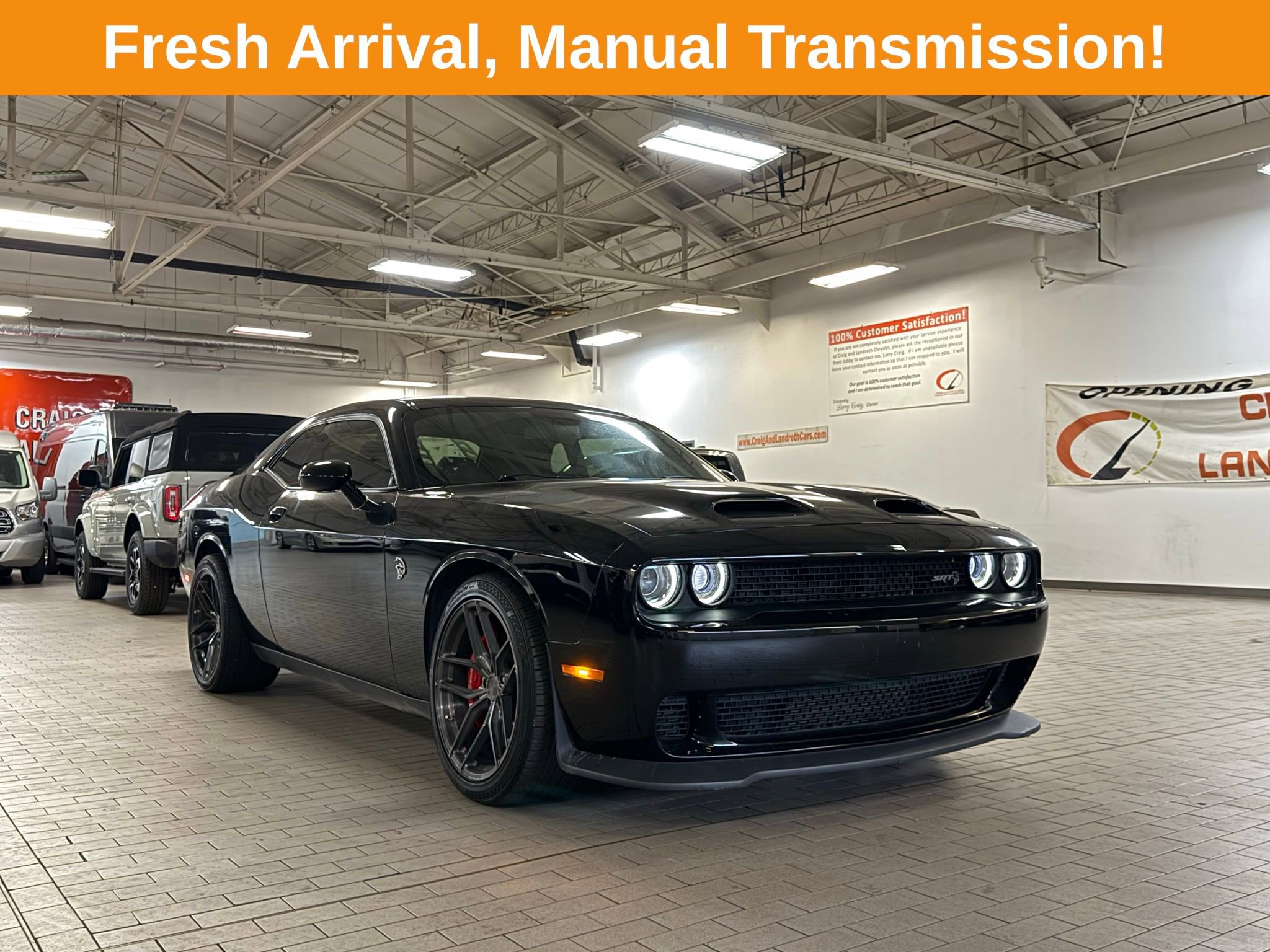 Used 2019 Dodge Challenger SRT Hellcat image 1