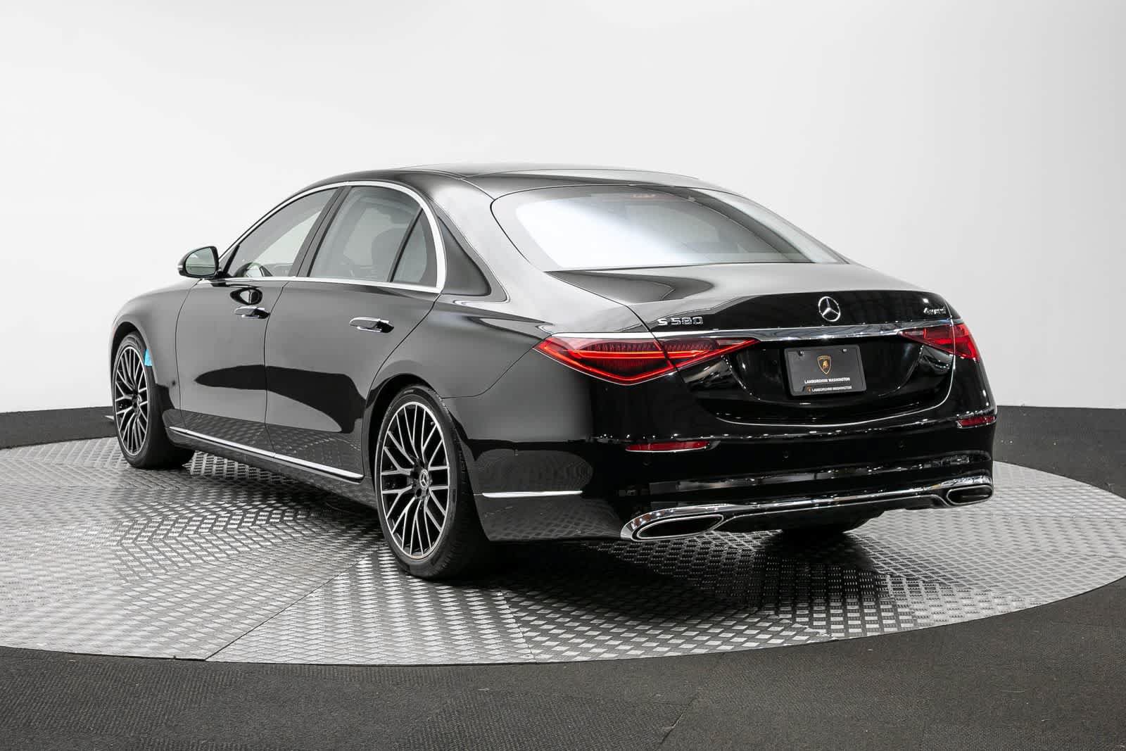 Used 2022 Mercedes-Benz S 580 4MATIC Sedan w/ Rear Seat Package image 4