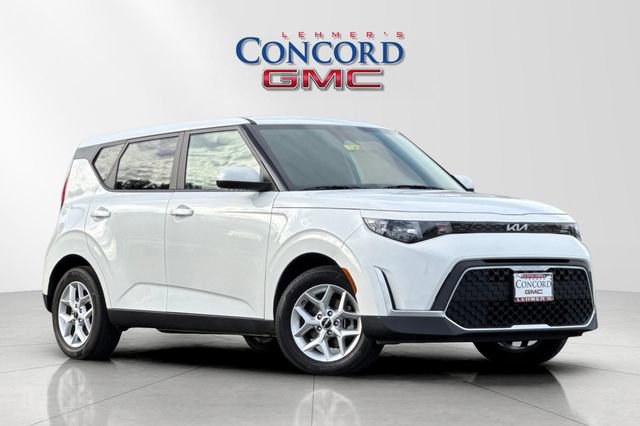 Used 2024 Kia Soul LX w/ Option Group 015 image 1