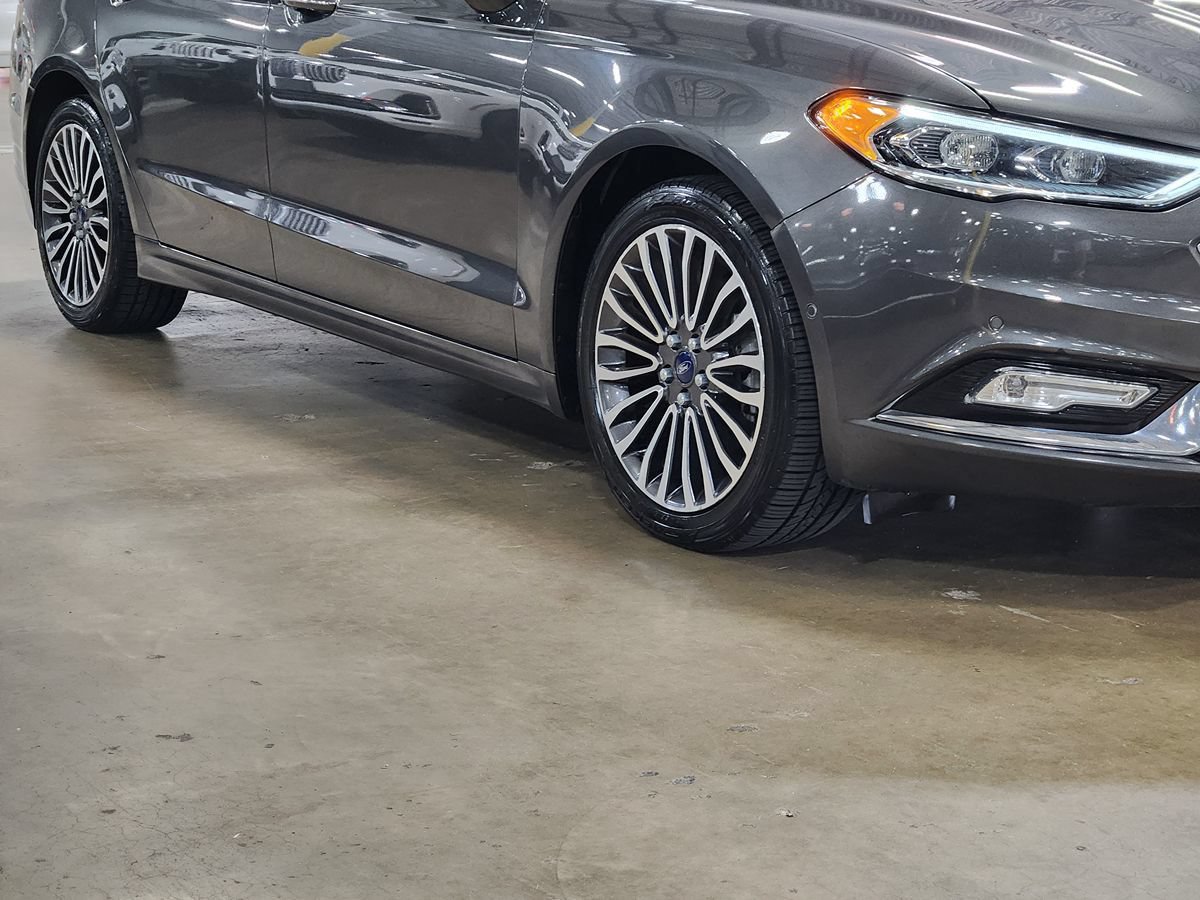 Used 2017 Ford Fusion Titanium FWD image 16