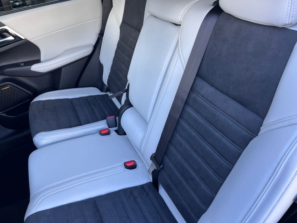 New 2025 Mitsubishi Outlander SE image 20