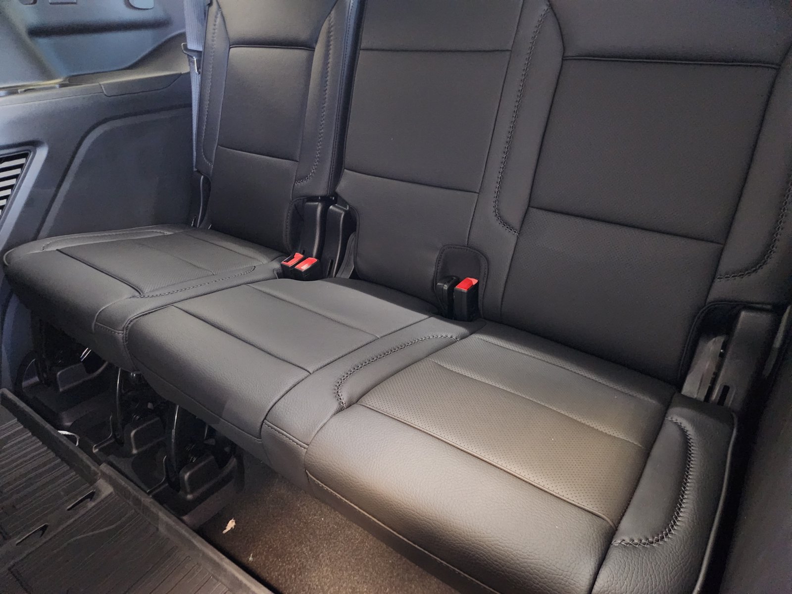 New 2026 GMC Yukon Denali w/ Denali Reserve Package AWD/4WD image 32