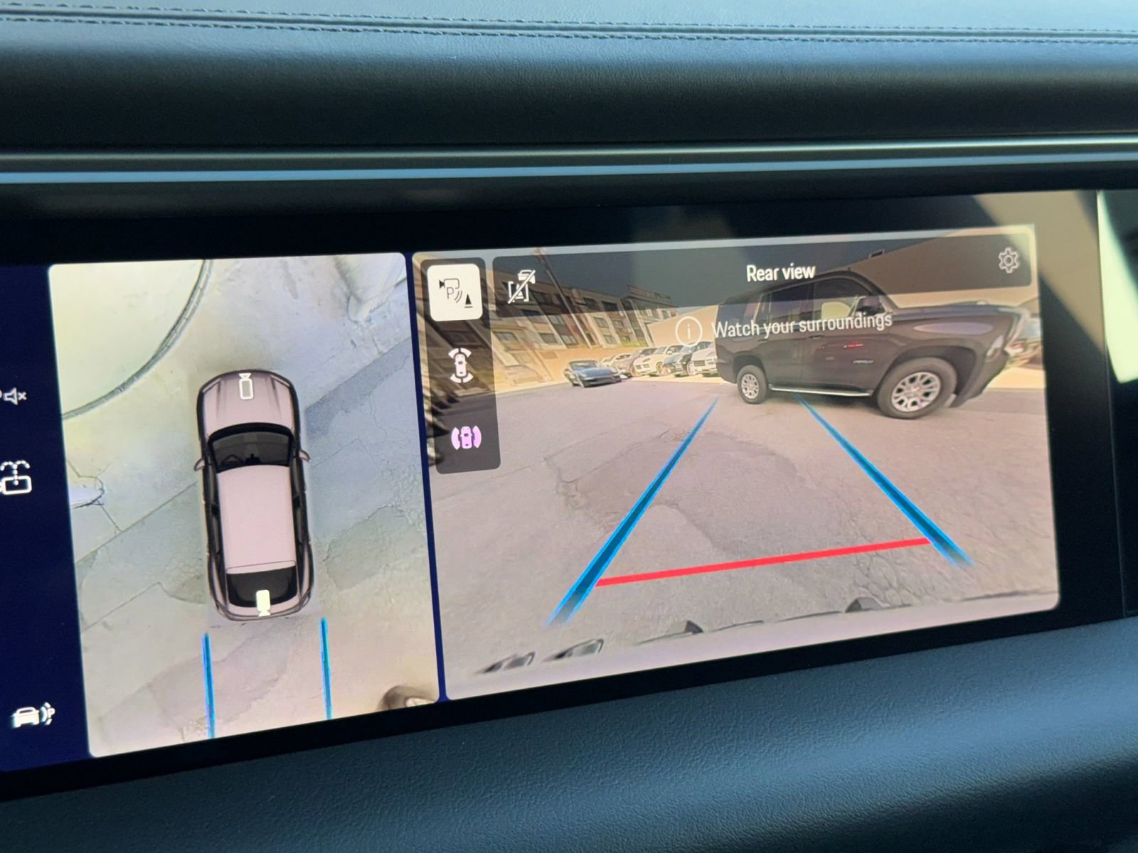 New 2026 Porsche Macan 4 Electric image 24