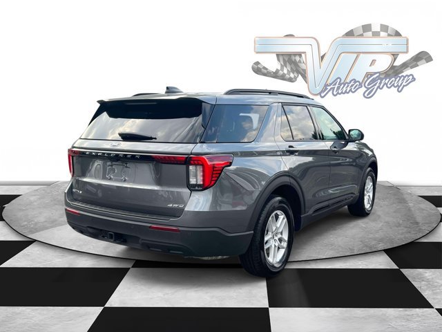 Used 2026 Ford Explorer Active AWD/4WD image 6