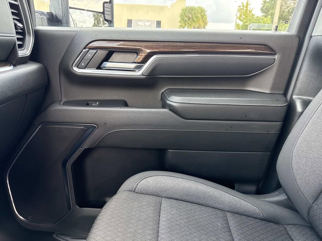 Used 2024 Chevrolet Silverado 2500 LT image 28