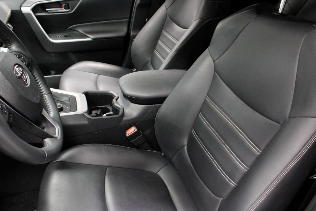 Used 2023 Toyota RAV4 XLE Premium AWD/4WD image 23