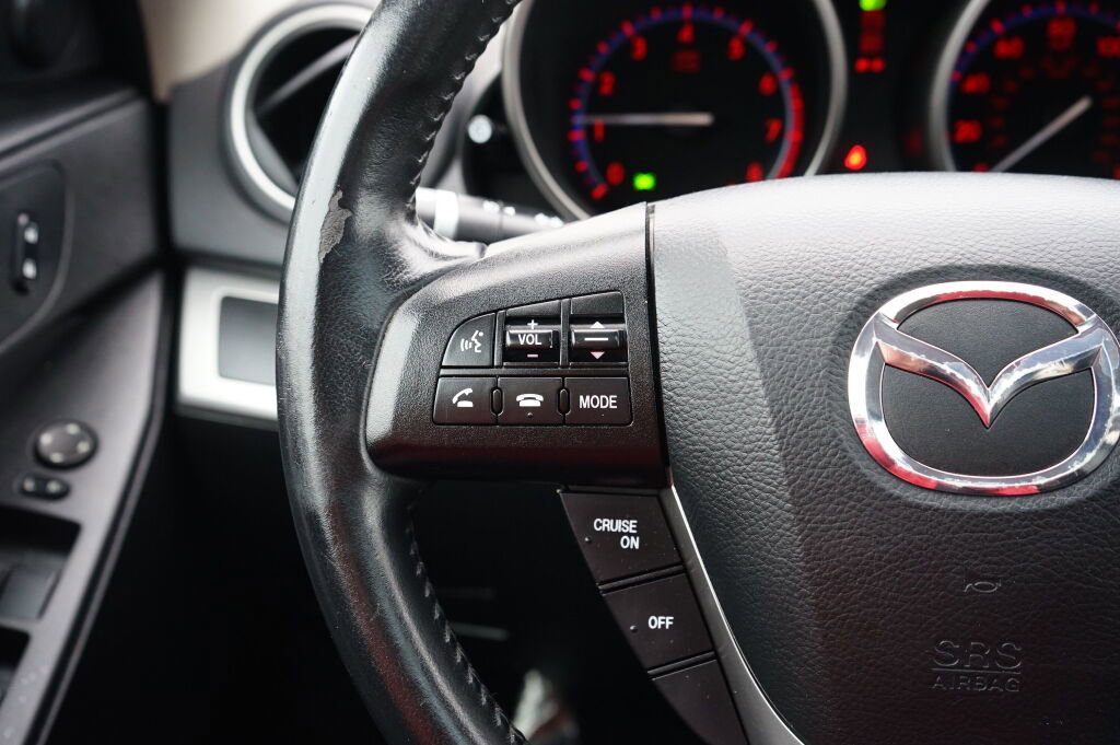 Used 2010 MAZDA MAZDA3 s Grand Touring image 21