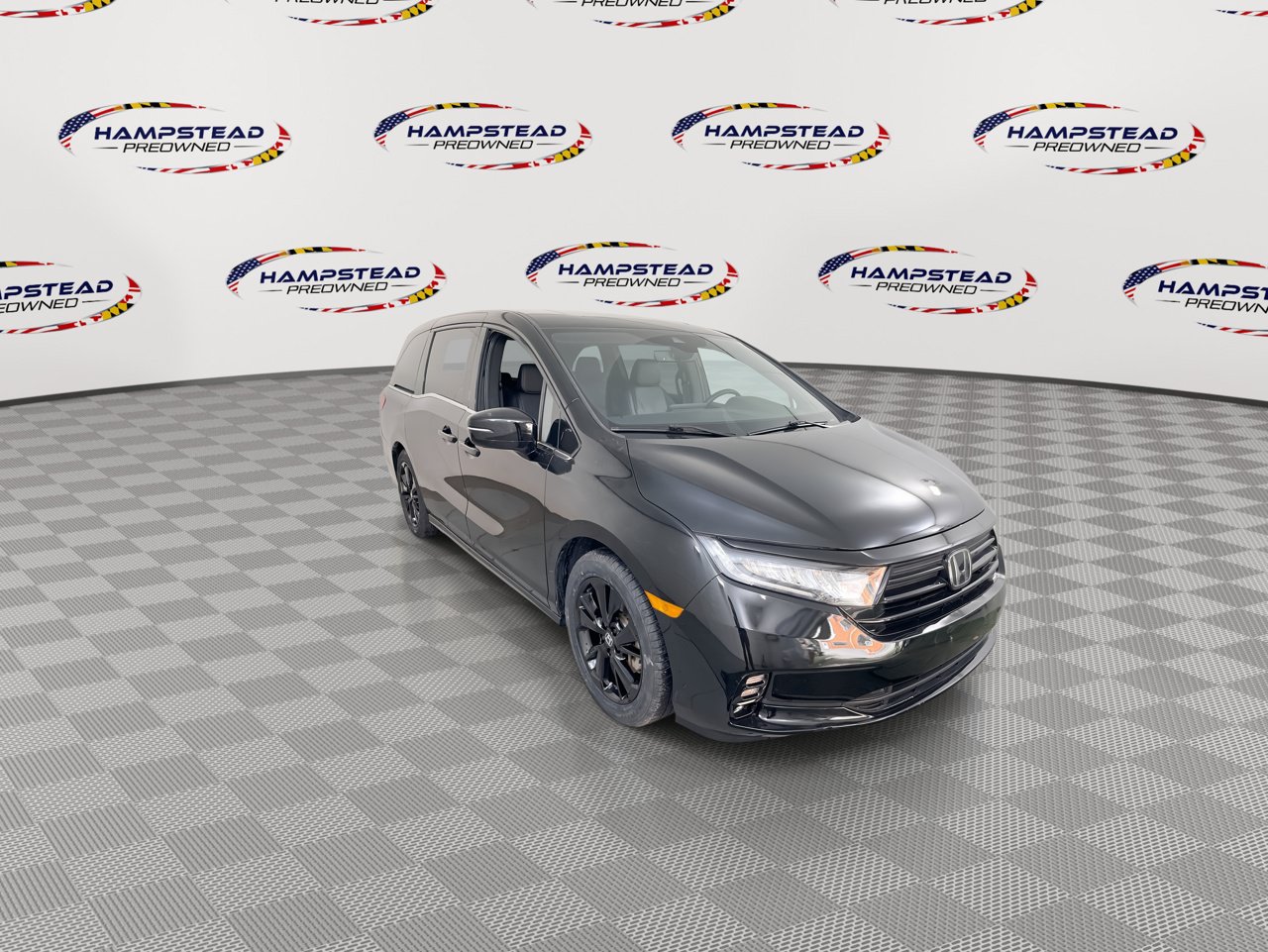 Used 2023 Honda Odyssey Sport image 2