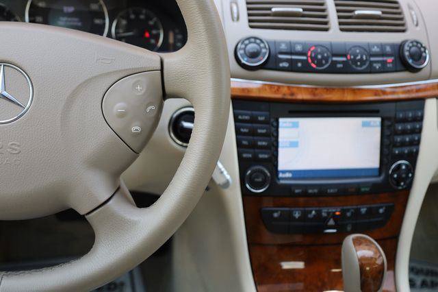 Used 2006 Mercedes-Benz E 350 4MATIC Sedan image 31