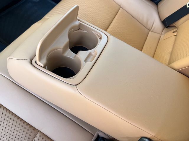 Used 2025 Lexus ES 300h w/ Premium Package FWD image 23