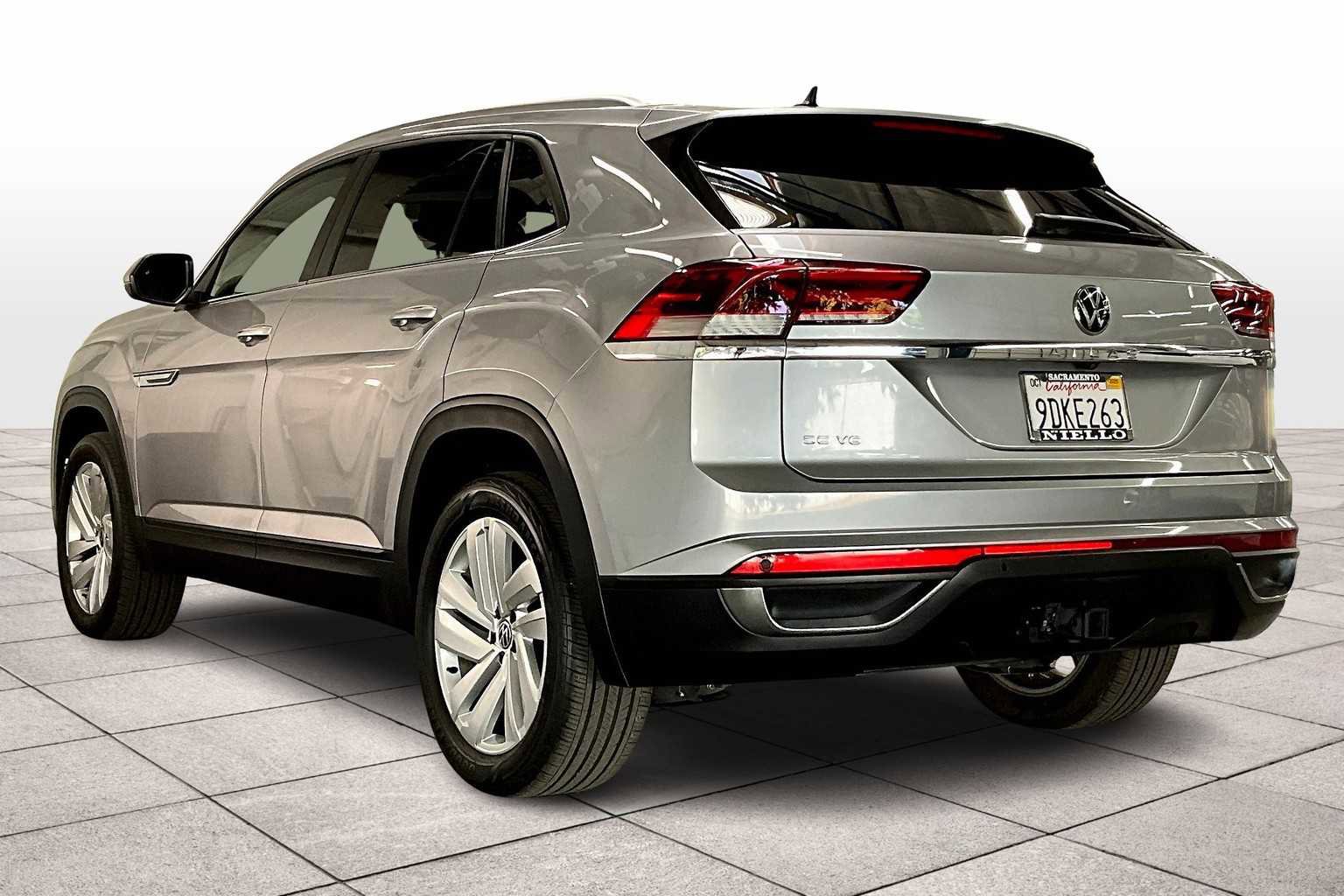 Used 2022 Volkswagen Atlas Cross Sport SE image 15