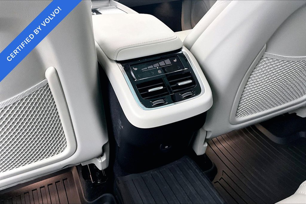 Used 2026 Volvo XC60 B5 Ultra w/ Protection Package Premier AWD/4WD image 31