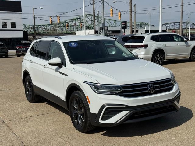 Certified 2024 Volkswagen Tiguan SE image 7