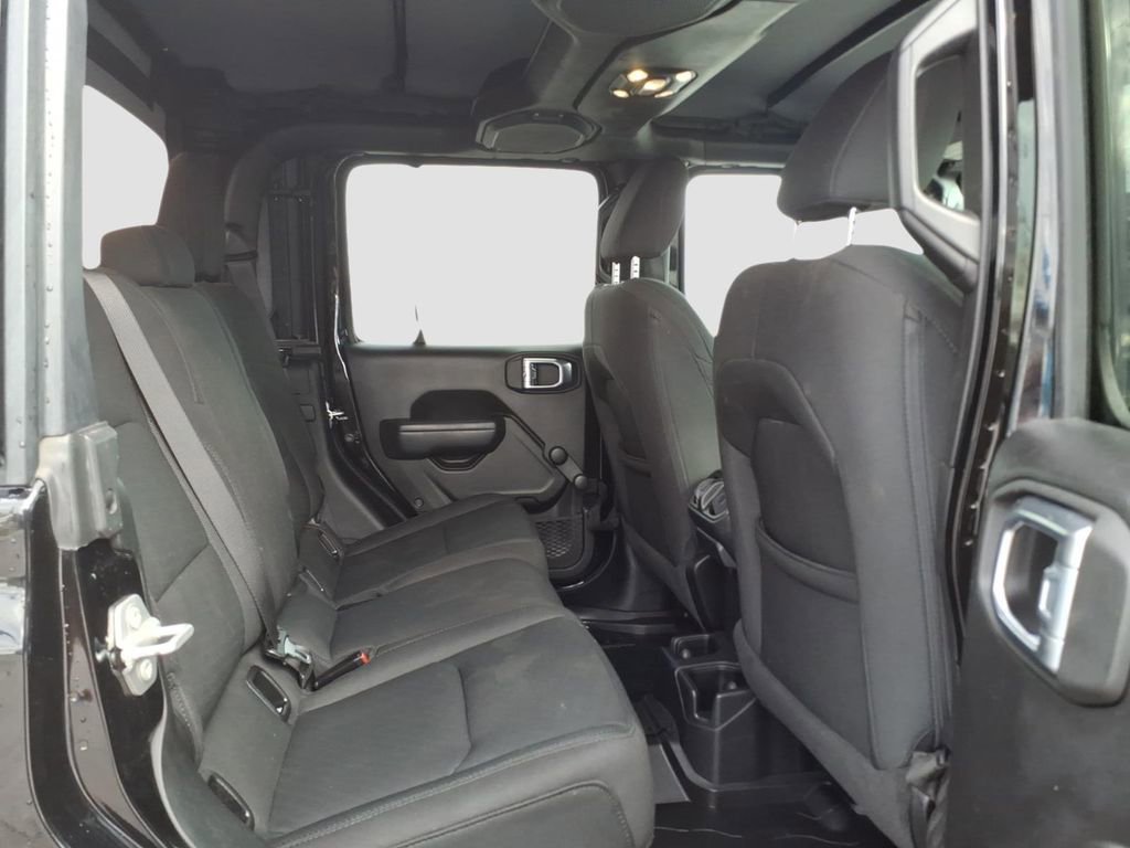 Used 2022 Jeep Gladiator Sport image 13