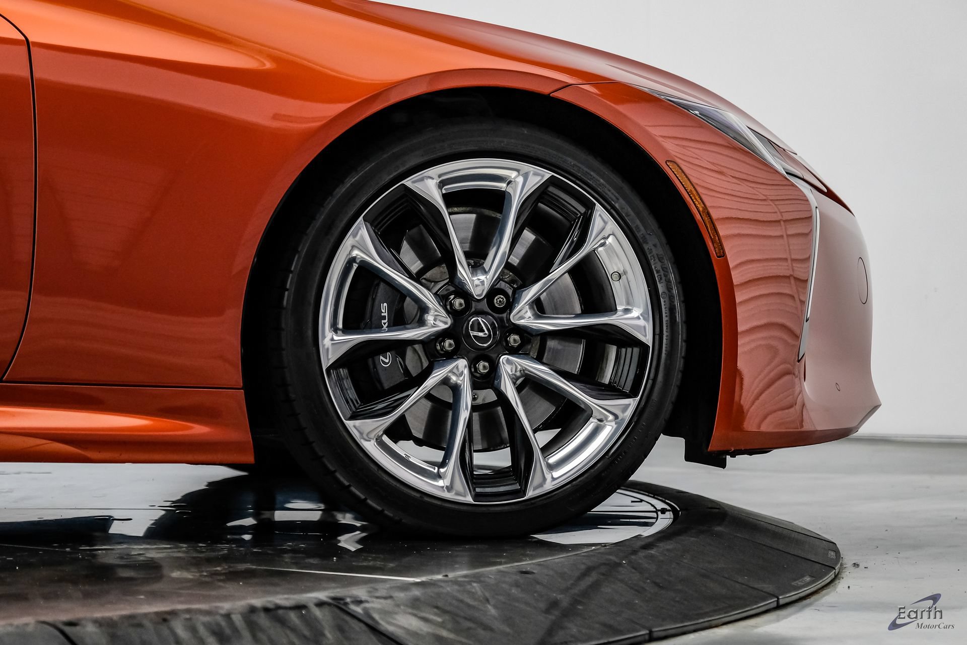 Used 2021 Lexus LC 500 Coupe w/ Performance Package RWD image 91
