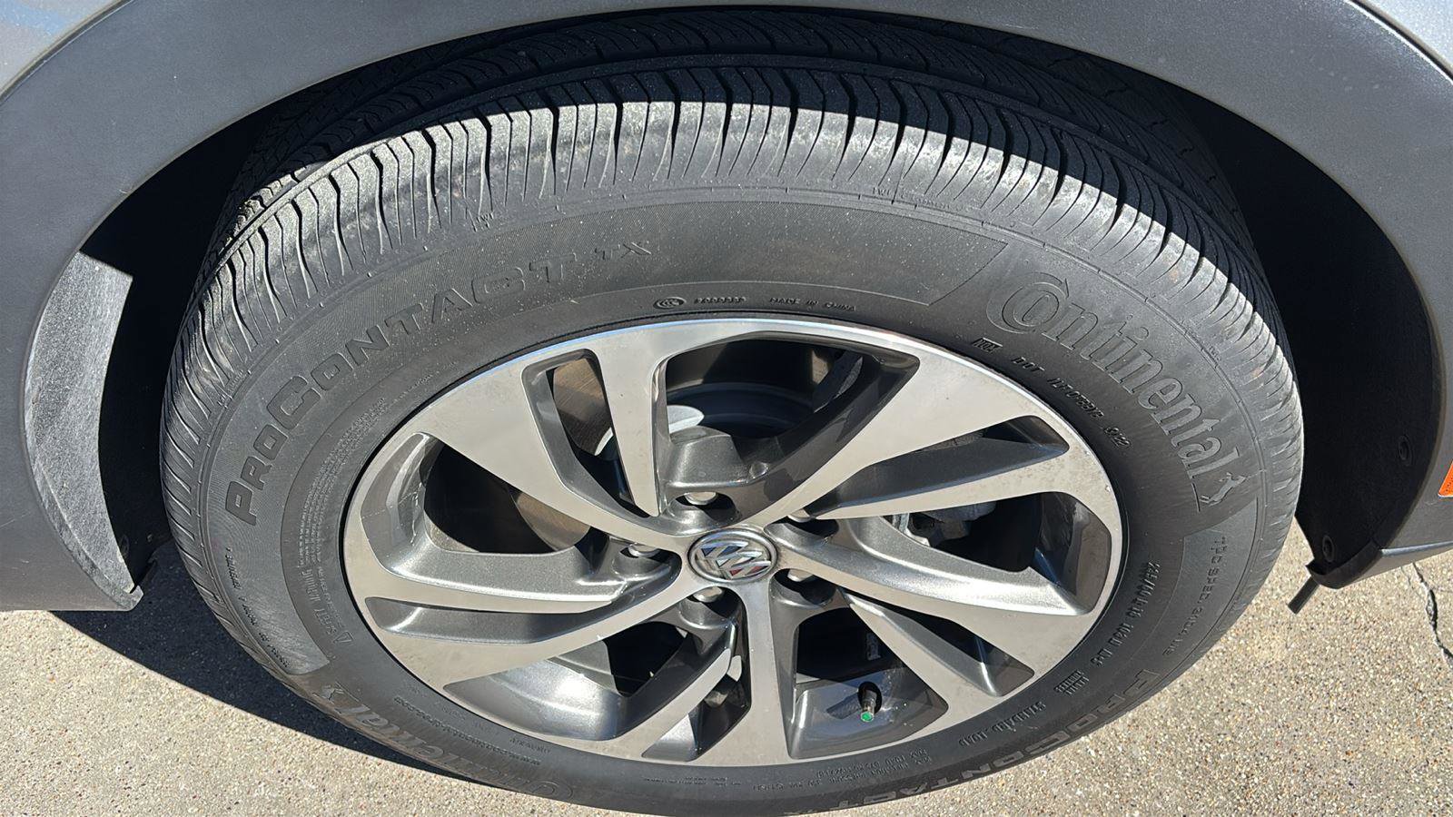 Certified 2023 Buick Envision Essence FWD image 9
